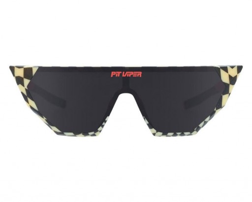 Η Νίκη Κουτσός Showroom Γυαλιά Ηλίου